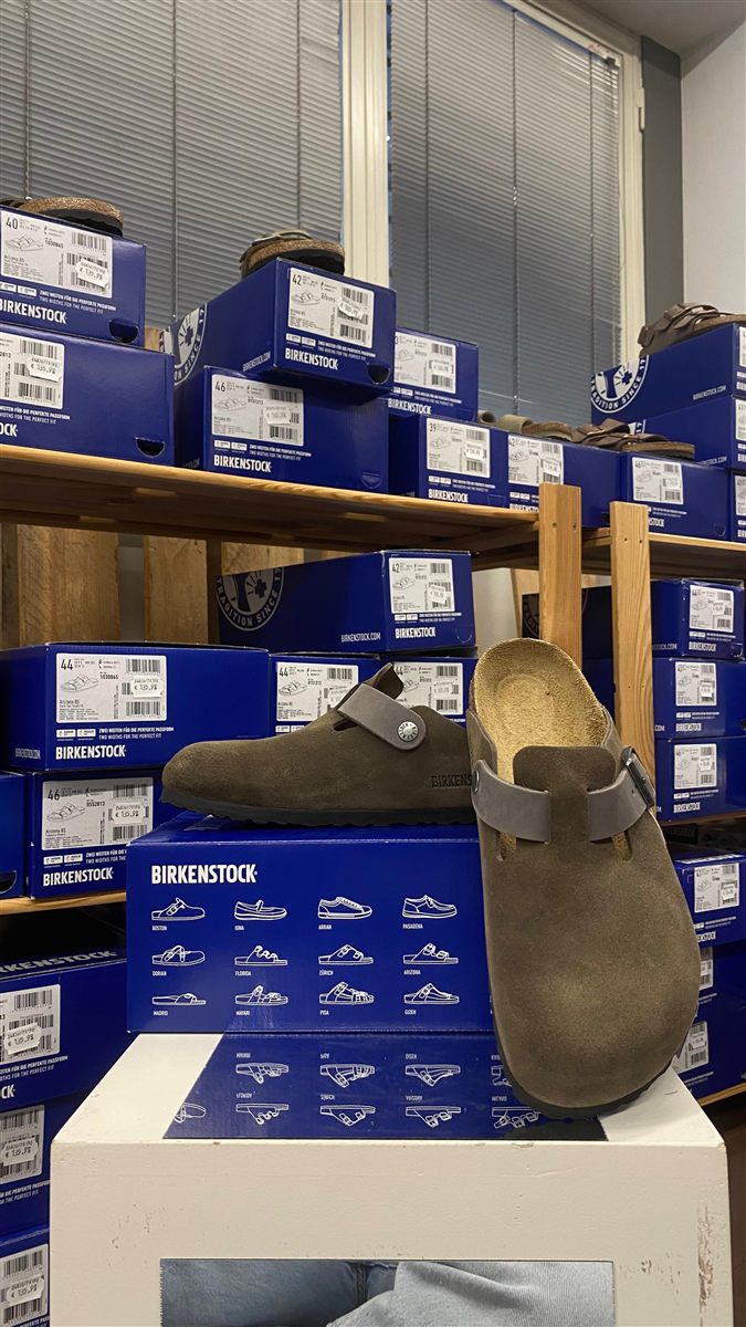 Birkenstock Boston camoscio taupe scuro — Cenci Calzature, Perugia