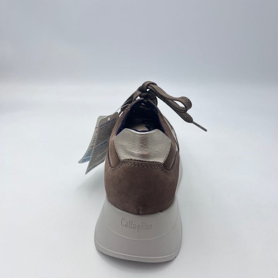 Sneaker Callaghan - Platform in Camoscio e Pelle Taupe — vista 4
