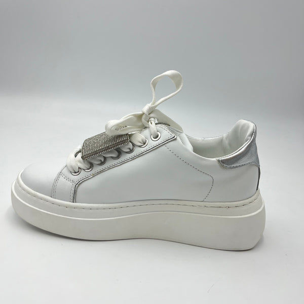Sneaker Joann - Sneaker Bianca con charm di Strass Glamour