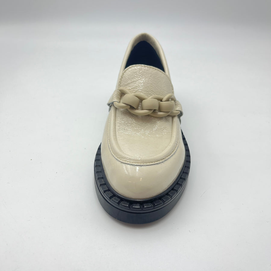 Mocassino Frau - Mocassino Beige Lucido con Suola Nera a Contrasto