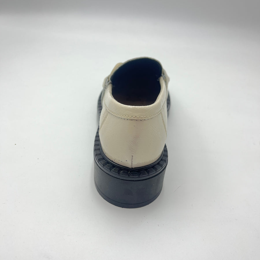 Mocassino Frau - Mocassino Beige Lucido con Suola Nera a Contrasto