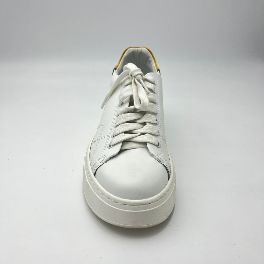 Sneaker Meline - Sneaker Bianca Classica con Dettaglio Posteriore Senape