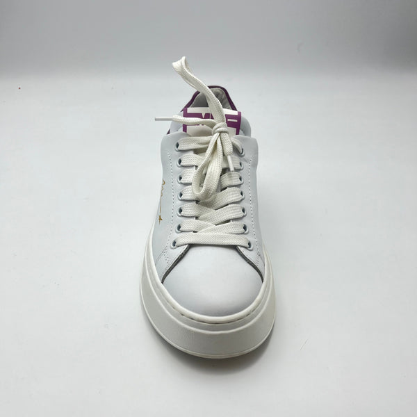 Sneaker Meline - Sneaker Platform Bianca con Logo Gold e Tallone Prugna